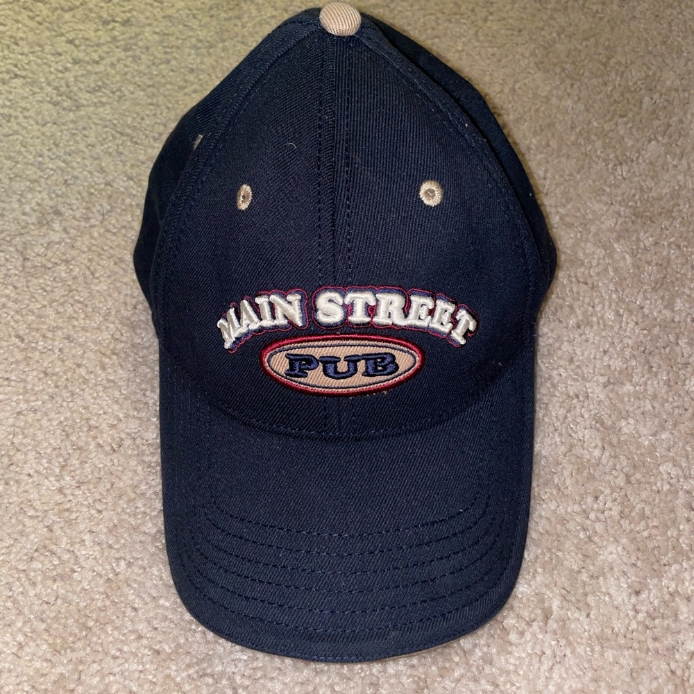 VINTAGE PUB HAT